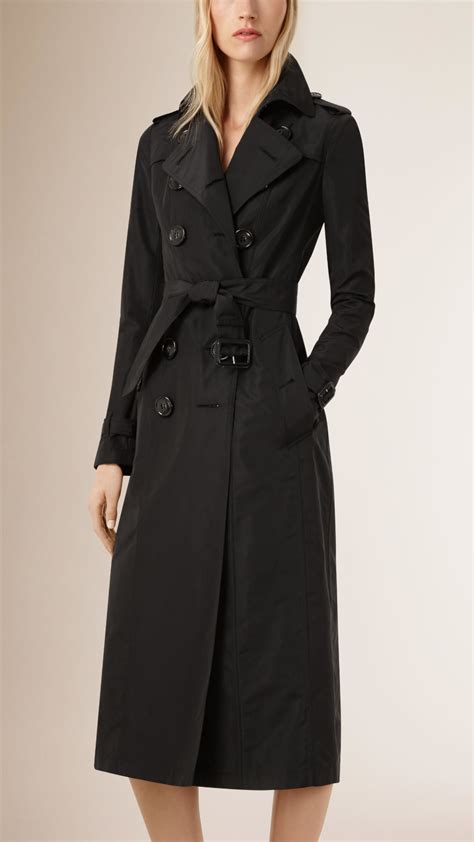 prezzo burberry trench uomo|Long Silk Trench Coat in Black .